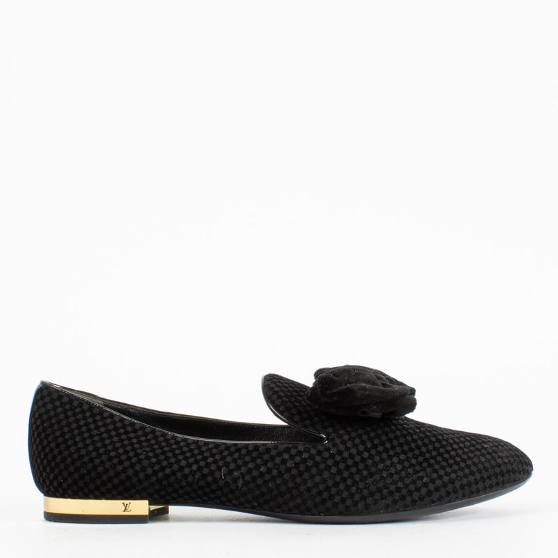 Authentic Preloved Louis Vuitton Black Flats - Size 38 on Labellov.com