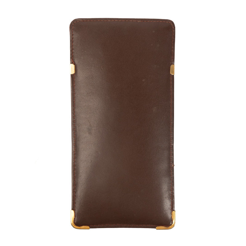 Shop safe online at labellov in Antwerp, Brussels and Knokke this 100% authentic second hand Cartier Burgundy Glasses Case