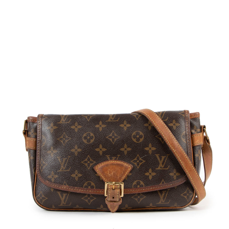 Louis Vuitton Monogram Sologne Crossbody Bag for the best price at Labellov secondhand luxury in Antwerp Belgium