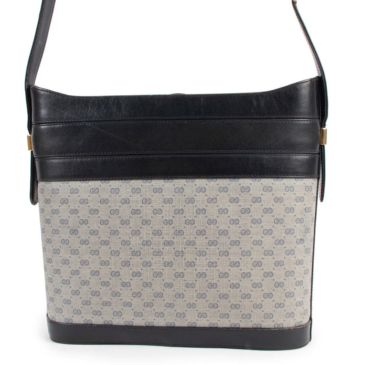 Shop safe online at Labellov in Antwerp this 100% authentic second hand Gucci Blue Monogram Canvas Shoulder Bag