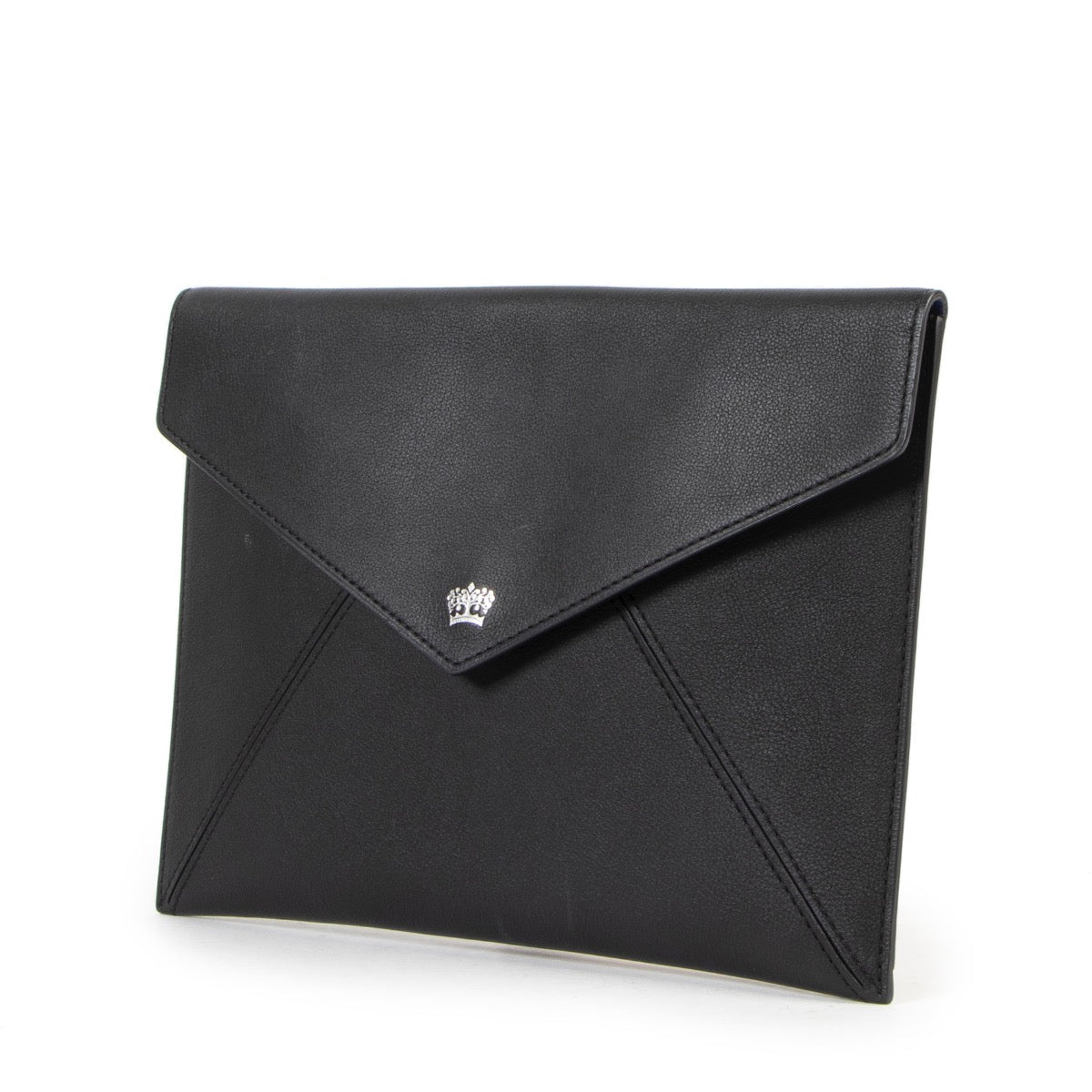 Shop safe online at Labellov in Antwerp this 100% authentic second hand Delvaux Black Message Ambigu Pochette Clutch