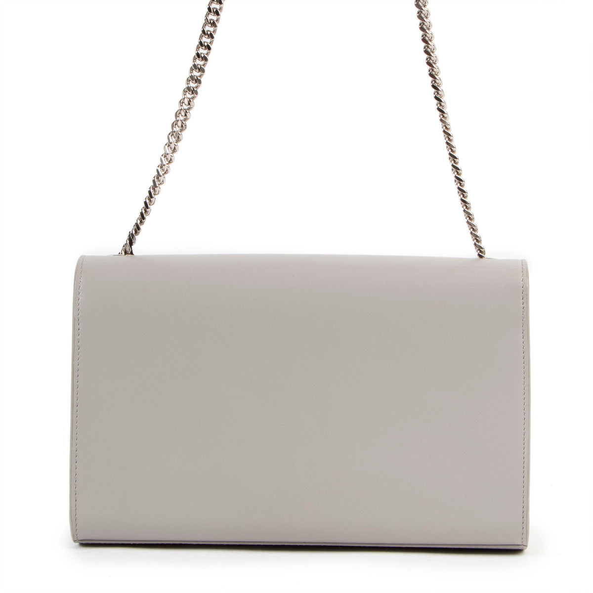 Koop en verkoop uw Saint Laurent Grey Smooth Calfskin Medium Kate Tassel Crossbody aan de beste prijs bij Labellov tweedehands luxe in Antwerpen.