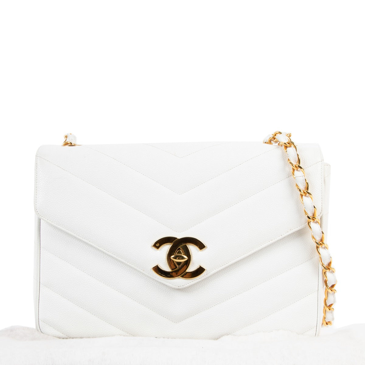 Second hand chanel vintage authentic Chanel White Caviar Quilted Chevron Large Vintage Flap Bag