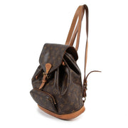 Buy authentic second hand Louis Vuitton Monogram Montsouris Backpack in good condition at Labellov in Antwerp.