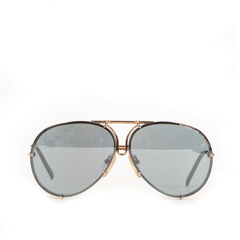 Shop safe online at Labellov in Antwerp, Brussels and Knokke these 100% authentic second hand Porsche Aviator Sunglasses