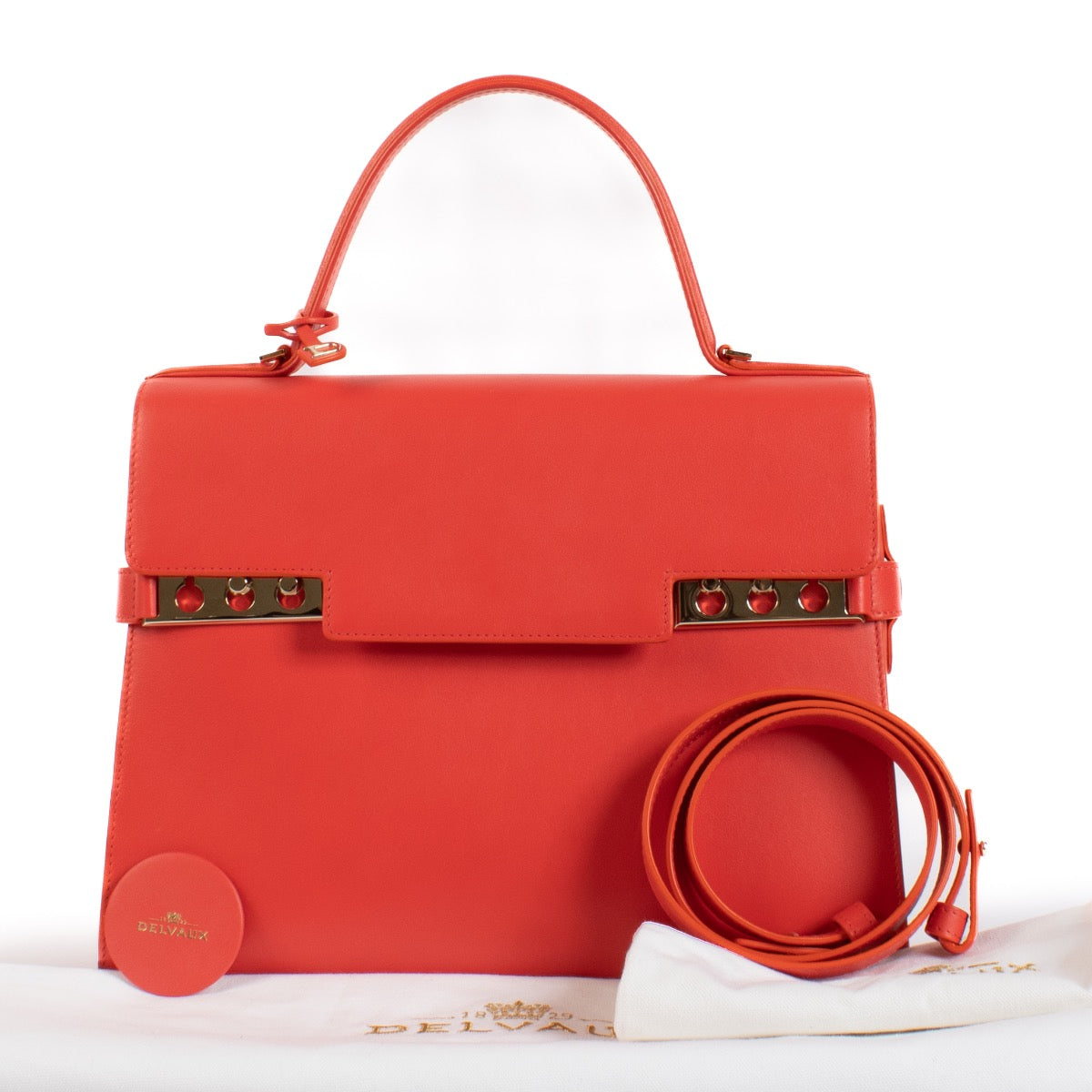 shop 100% authentic second hand Delvaux Red Souple Calf Tempête GM on Labellov.com