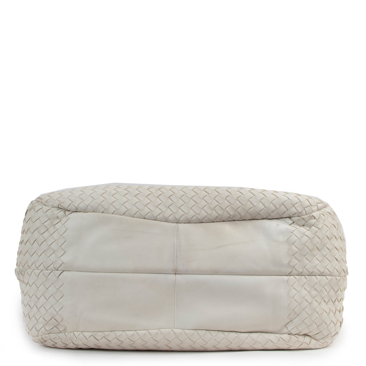 Buy online authentic second hand Bottega Veneta White Intrecciato Shoulder Bag in very good condition at Labellov in Antwerp