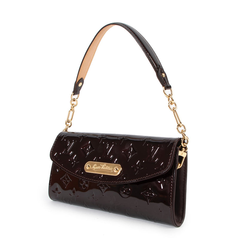 Shop safe online at Labellov in Antwerp this 100% authentic second hand Louis Vuitton Vernis Amarante Sunset Boulevard Shoulder Bag