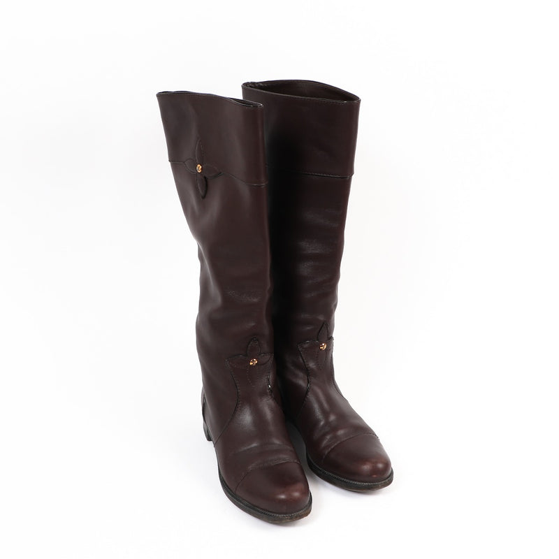 Buy authentic second-hand Louis Vuitton Brown Leather Boots in Size 40 in very good condition at Labellov in Antwerp.