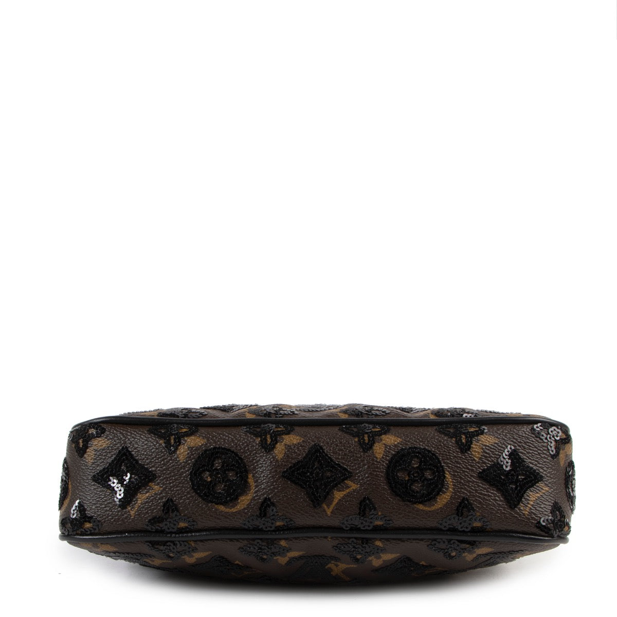 Shop safe online at Labellov in Antwerp this 100% authentic second hand Louis Vuitton Monogram Black Sequins Eclipse Pochette