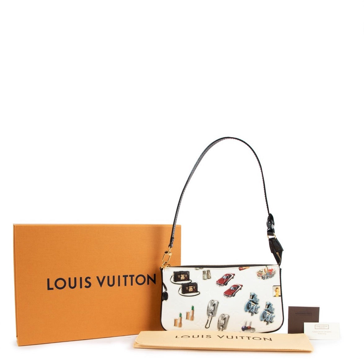 Louis Vuitton Spring/Summer 2015 White Monogram Vernis Stickers Pochette Accessories