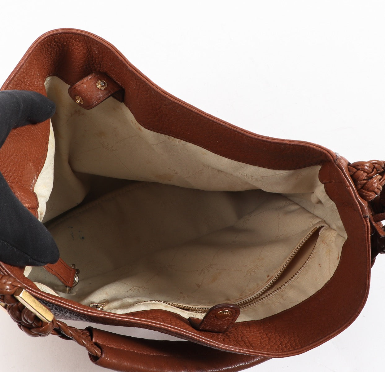 Buy an authentic second hand Delvaux Cognac Le Louise Tresse Taurillon Shoulder Bag in very good condition at Labellov.com