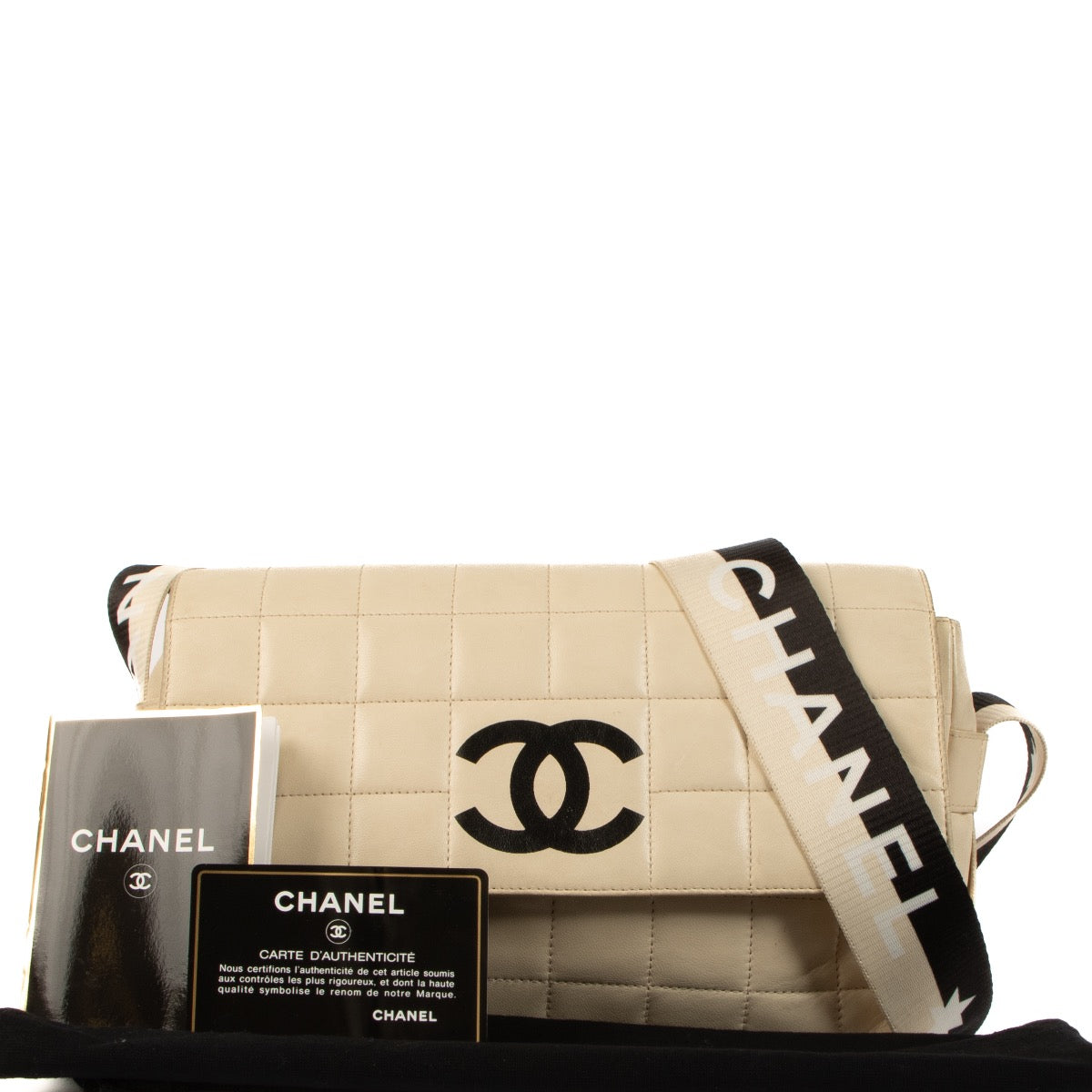 Shop 100% authentic second-hand Chanel Cream East West Star Chocolate Bar Flap Bag on Labellov.com