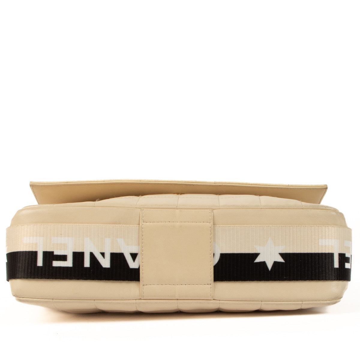 Shop 100% authentic second-hand Chanel Cream East West Star Chocolate Bar Flap Bag on Labellov.com