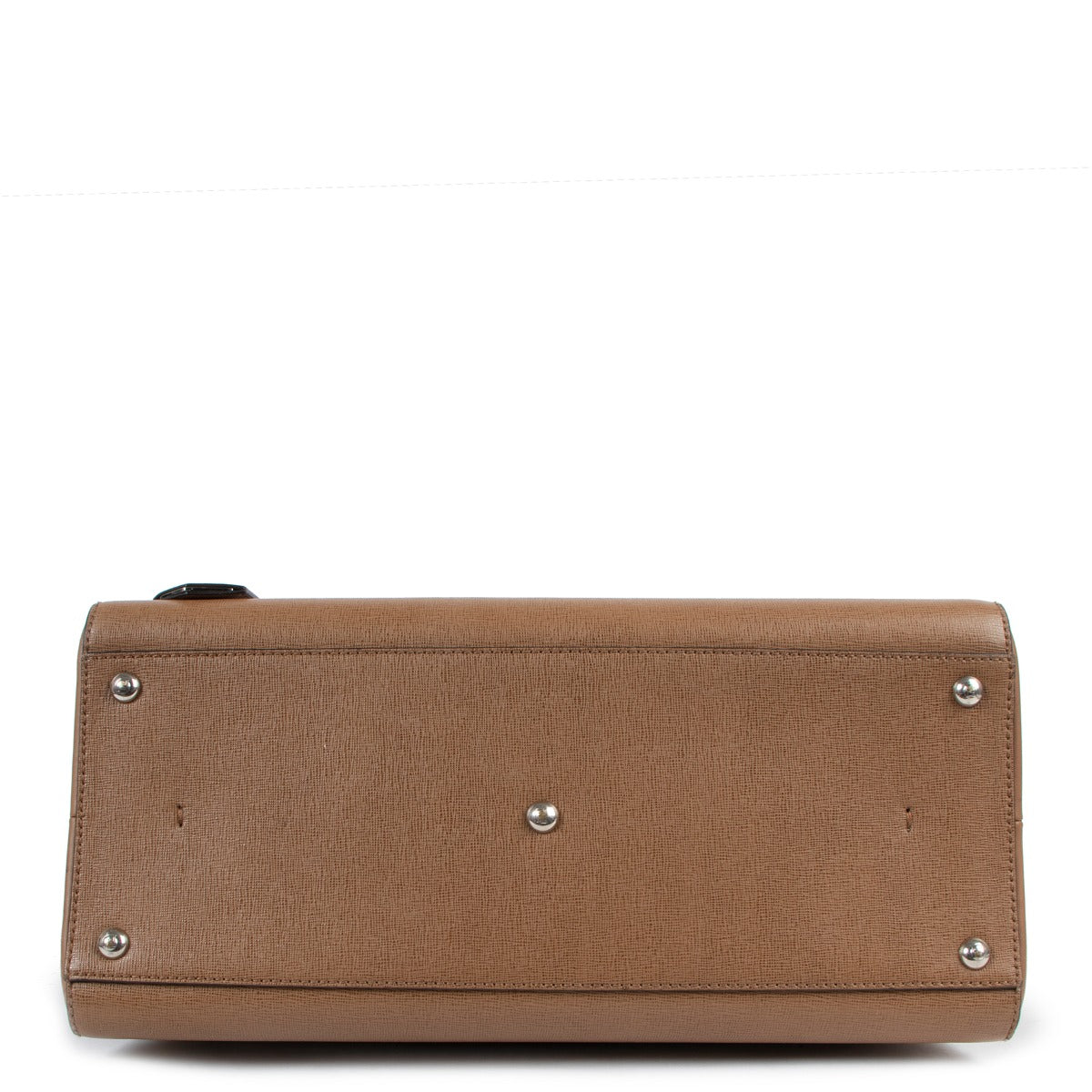 Buy online an authentic second hand Fendi Camel Trois Jours Shoulder Bag in very good condition at Labellov in Antwerp.
