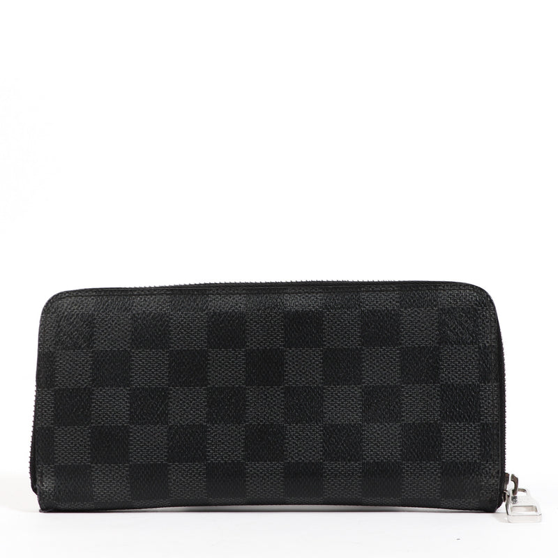 Louis Vuitton Damier Graphite Zippy Wallet for the best price at Labellov