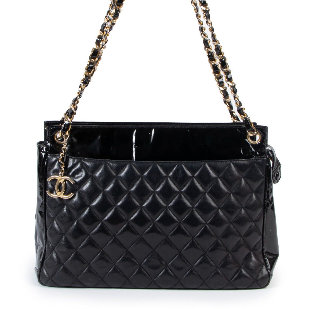 Chanel Vintage Black Quilted Lambskin Patent Leather CC Tote bag