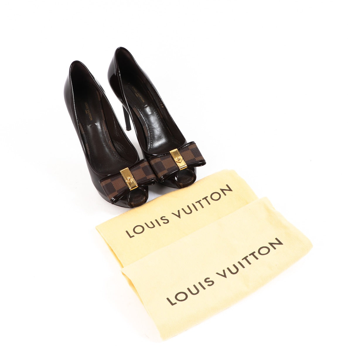 Buy an authentic second-hand Louis Vuitton Damier Ebene Patent Leather Valentine Peep-toe in Size 38 in very good condition at Labellov in Antwerp.