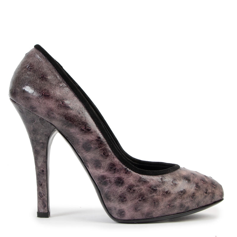 Shop now for your pre-loved, 100% authentic Dolce & Gabbana heels, at Labellov.