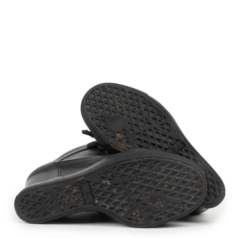 Shop now for your pre-loved, 100% authentic Guiseppe Zanotti shoes , at Labellov.