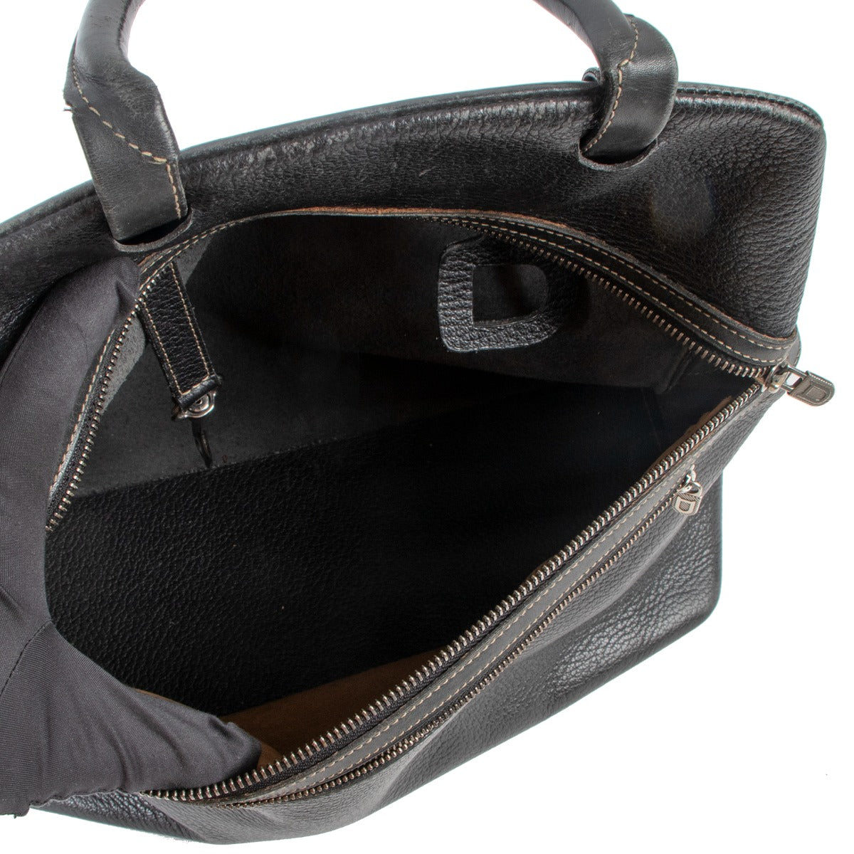 Shop now for your pre-loved, 100% authentic Delvaux bags, at Labellov.
