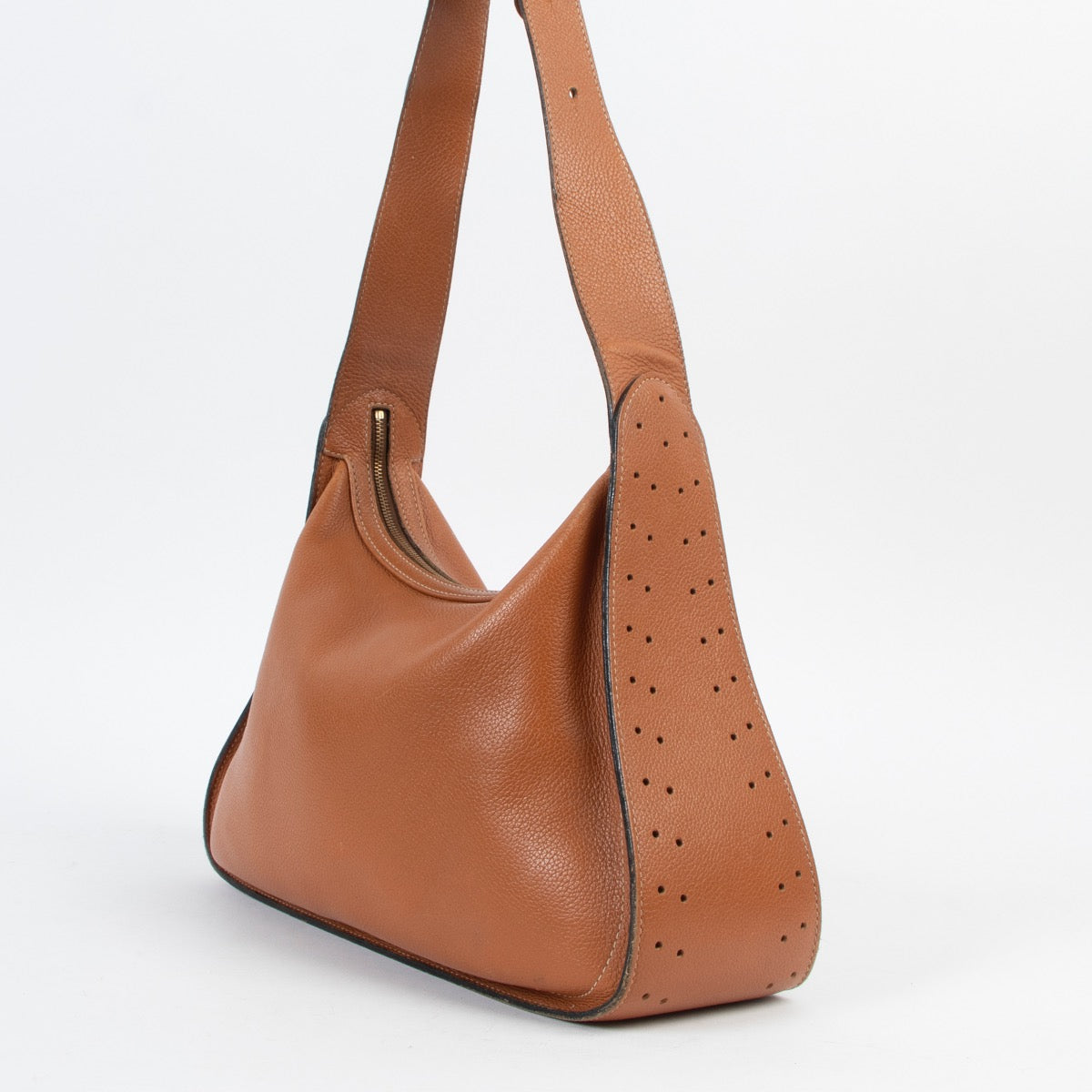 Shop safe online at Labellov in Antwerp this 100% authentic second hand Delvaux Fauve Leather Pensée Shoulder Bag
