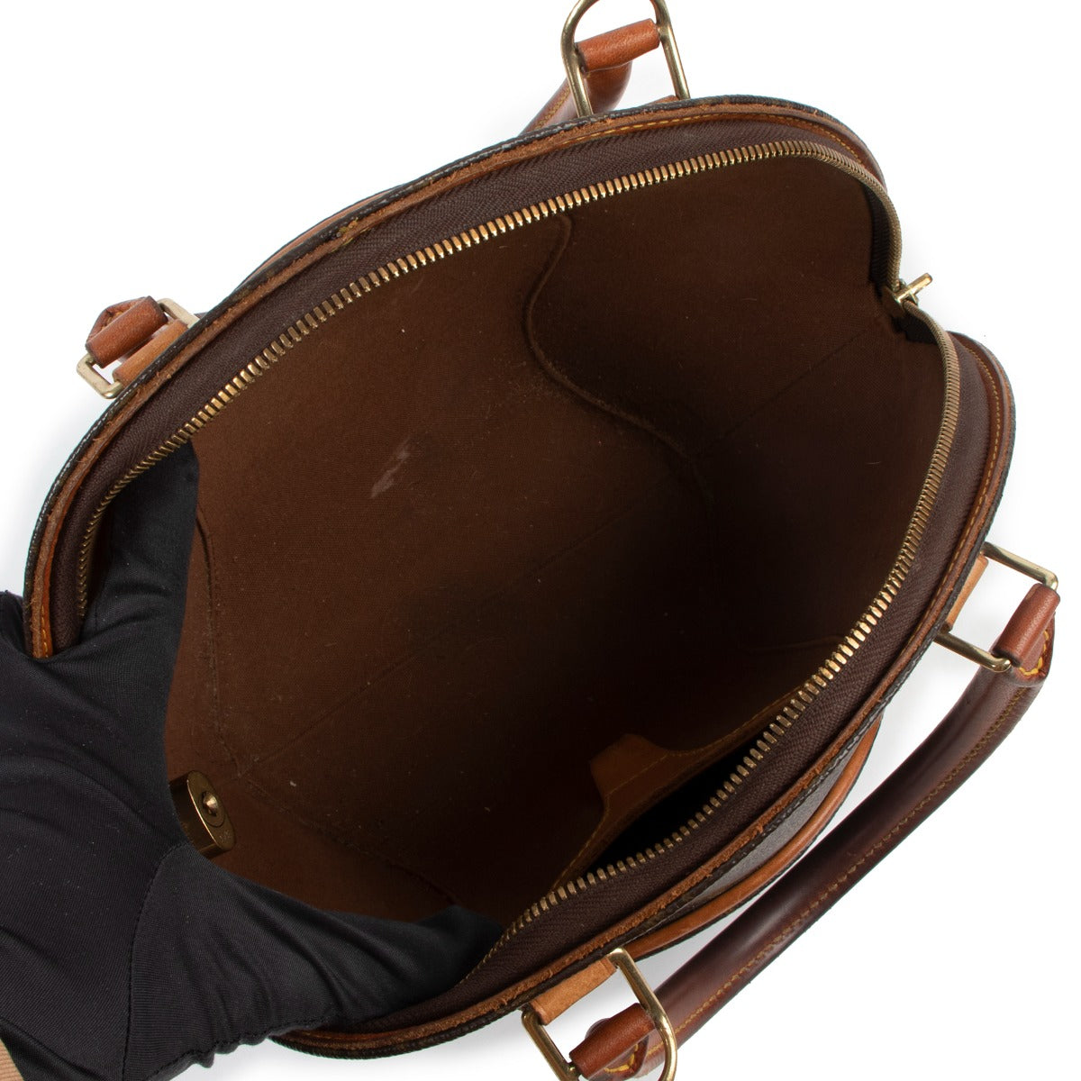 Shop now for your pre-loved, 100% authentic Louis Vuitton bags, at Labellov.