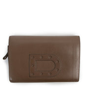 Shop now your preloved, 100% authentic Delvaux Brown Leather D Wallet, at Labellov in Antwerp