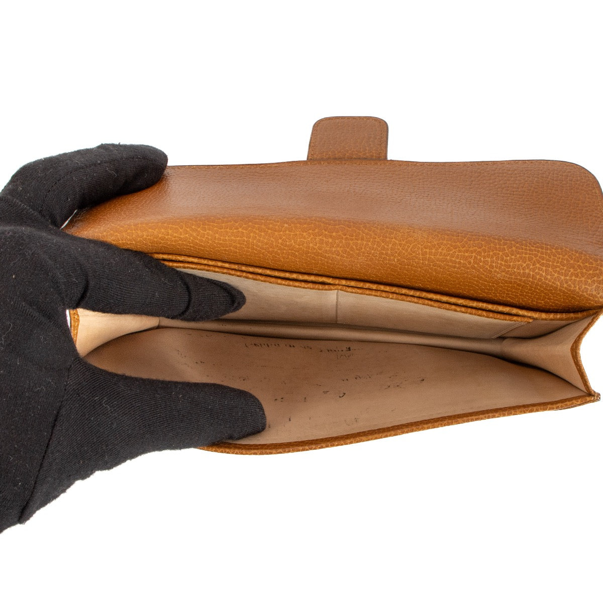 Buy real authentic Delvaux Brown Leather Escudo Wallet safe online at Labellov.com or in Brussels, Antwerp and Knokke
