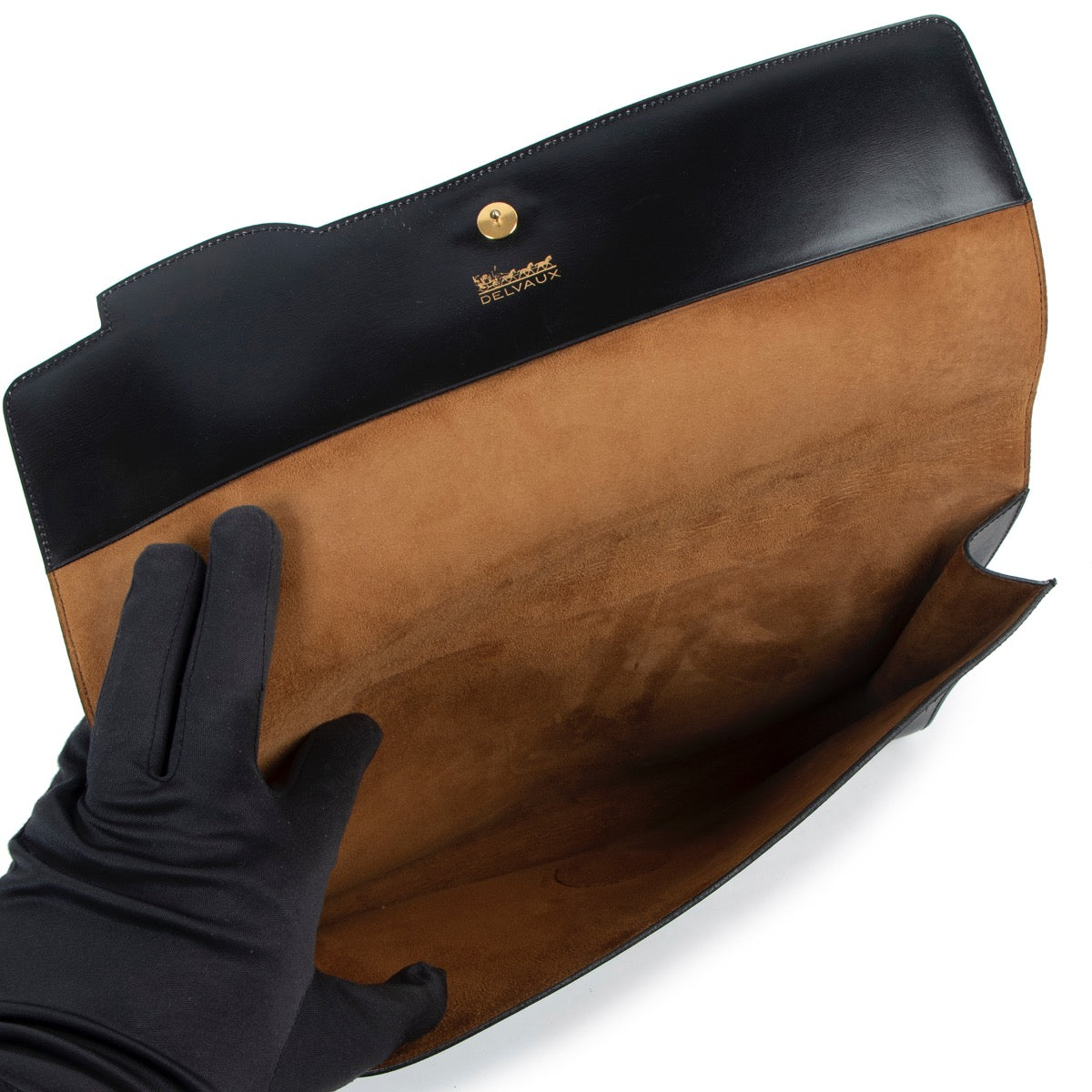Shop safe online at Labellov in Antwerp this 100% authentic second hand Delvaux Black Smooth Leather D Clutch