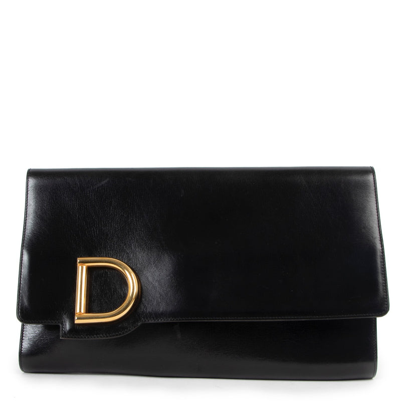 Shop safe online at Labellov in Antwerp this 100% authentic second hand Delvaux Black Smooth Leather D Clutch
