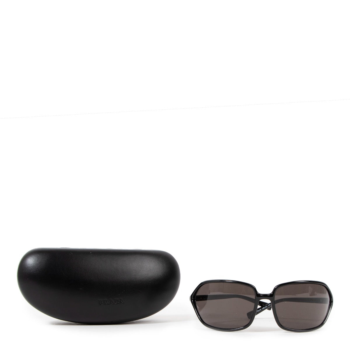 Lunettes de soleil enveloppantes noires Prada SPR04E