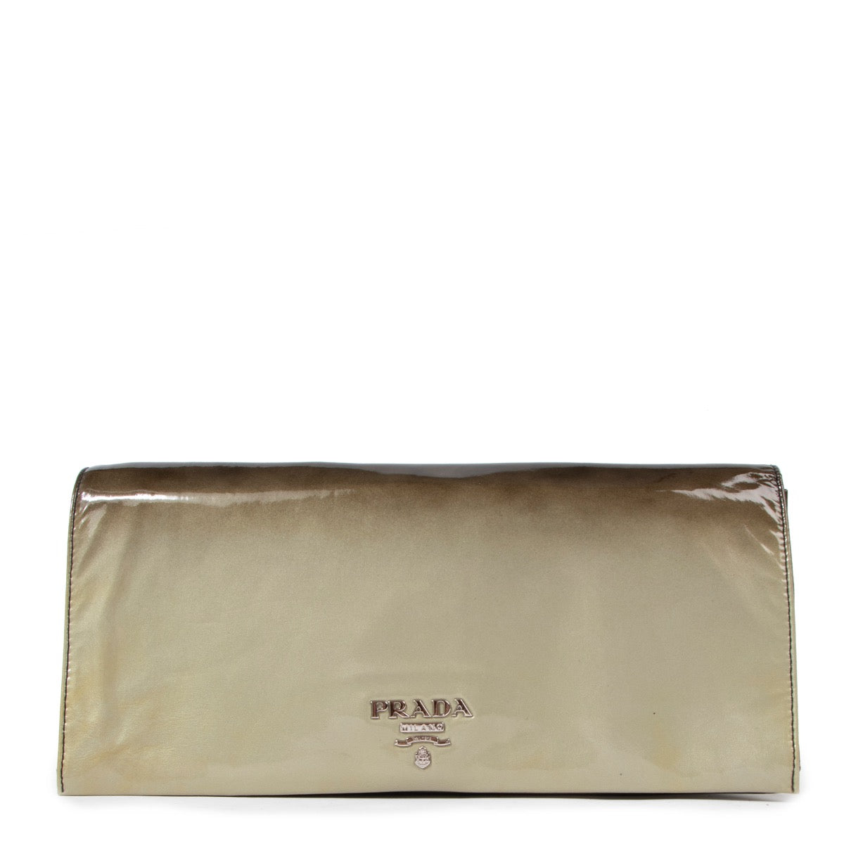 Shop safe online at Labellov in Antwerp this 100% authentic second hand Prada Ombre Green Patent Leather Clutch
