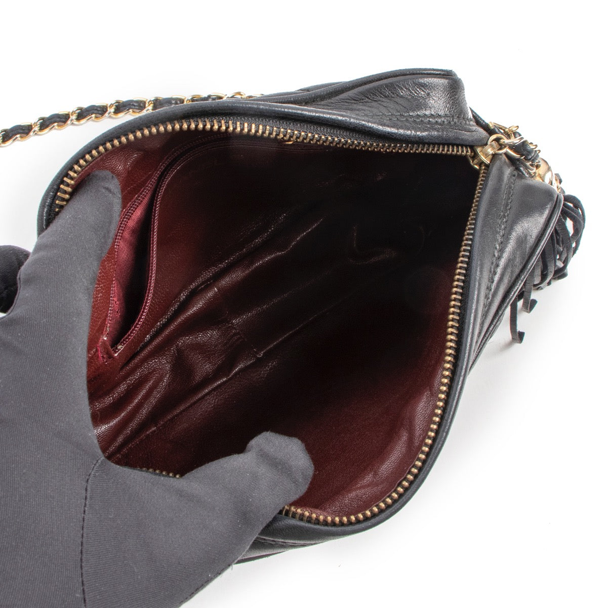 Shop safe online at Labellov in Antwerp this 100% authentic second hand Chanel Black Quilted Leather Vintage Camera Crossbody Bag
