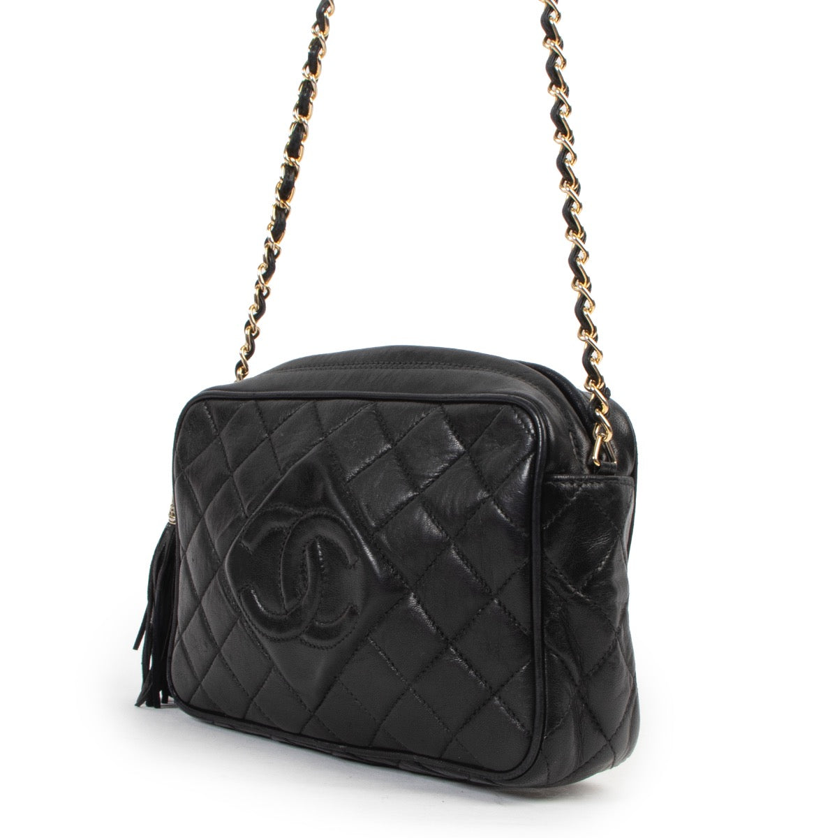 Shop safe online at Labellov in Antwerp this 100% authentic second hand Chanel Black Quilted Leather Vintage Camera Crossbody Bag