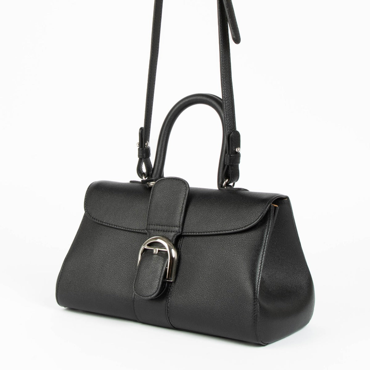 Shop this 100% authentic Delvaux Black Brillant East/West Mini at Labellov.com