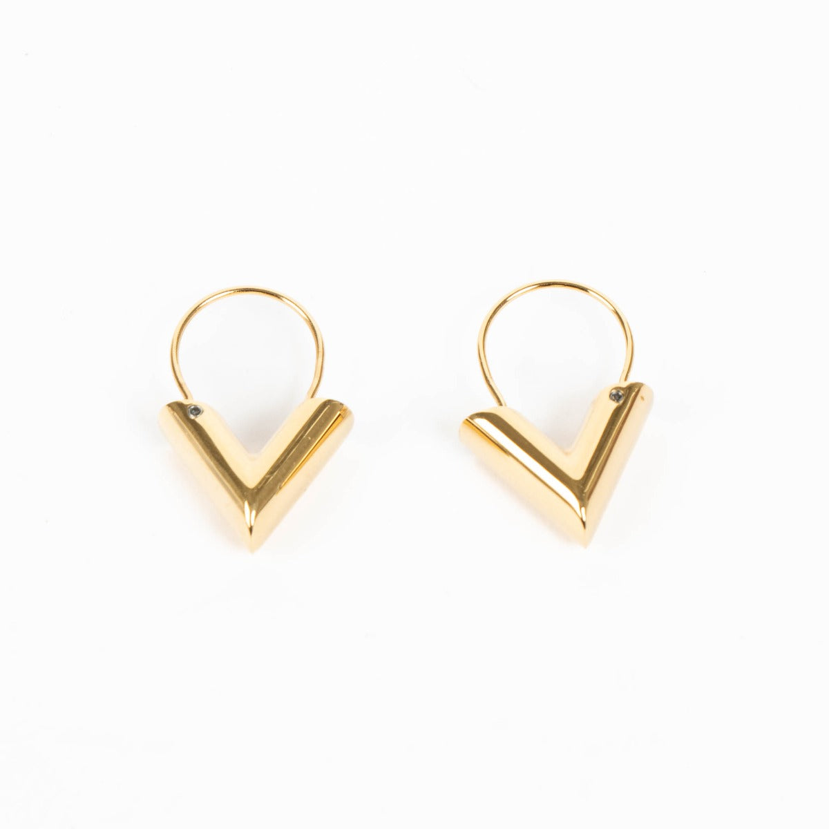 Shop this 100% authentic Louis Vuitton Gold V Earrings at Labellov.com