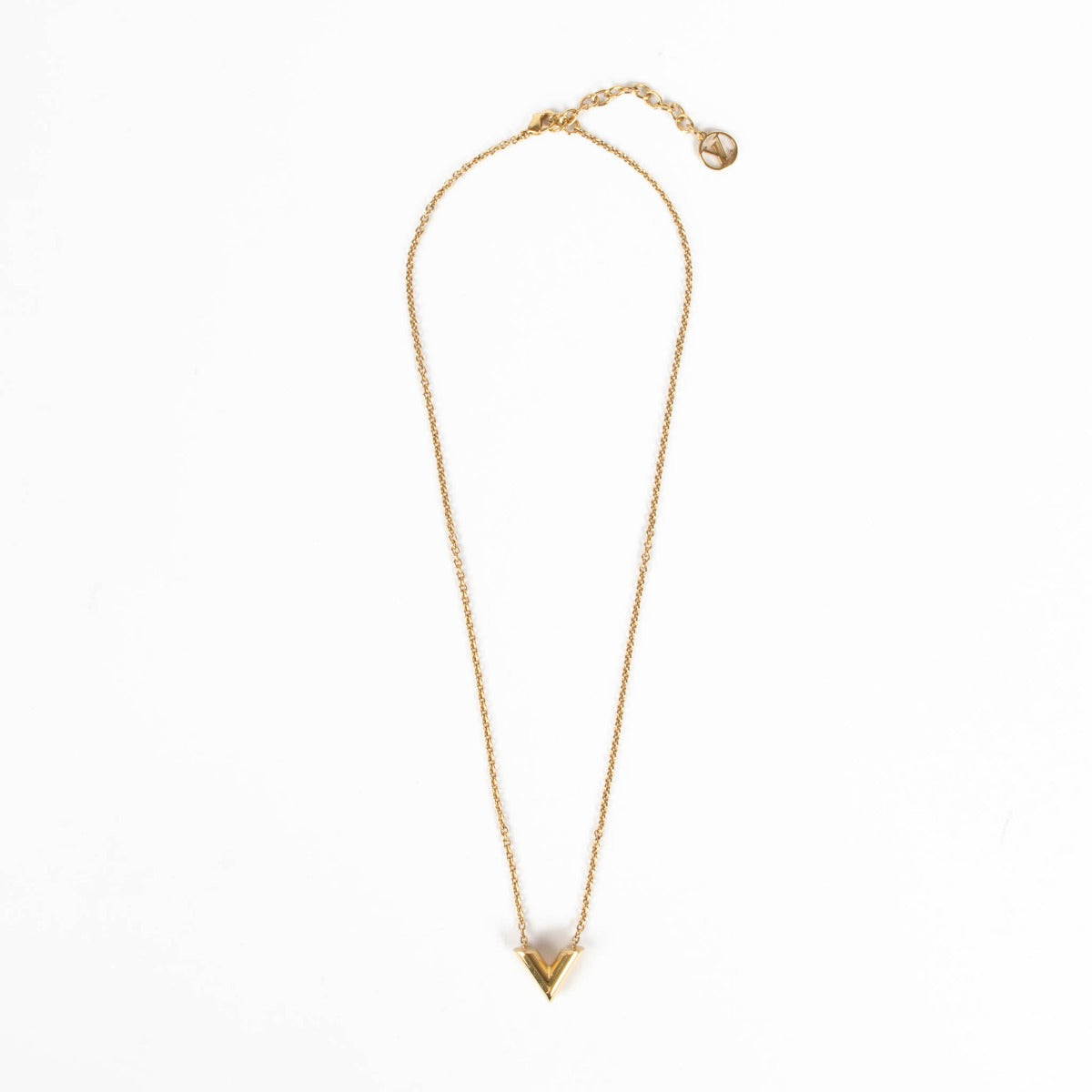 Shop this 100% authentic Louis Vuitton Gold Essential V Necklace at Labellov.com