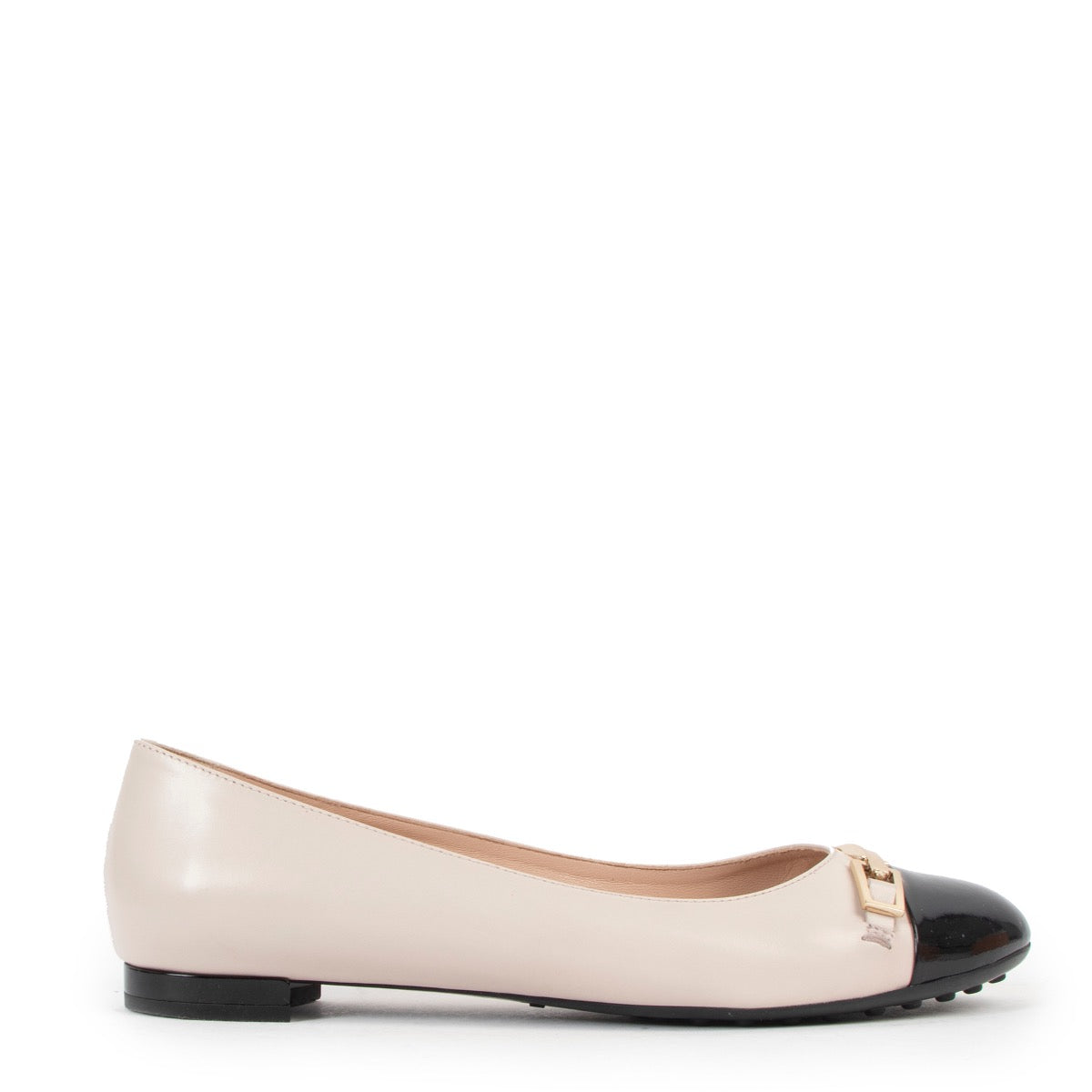 Tods Beige/Black Leather And Patent Cap-toe Buckle Flats