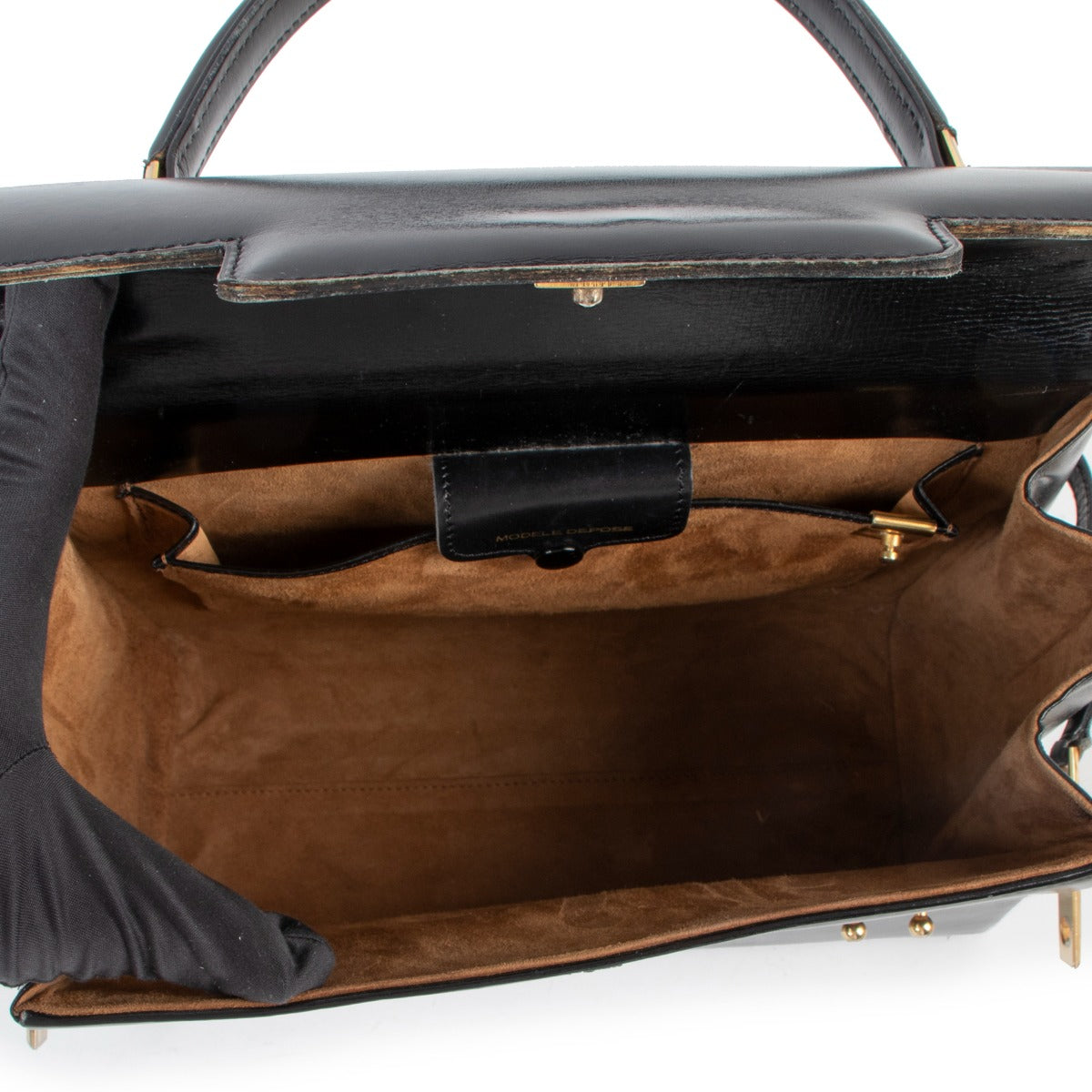 Shop now for your pre-loved, 100% authentic Delvaux bags, at Labellov.