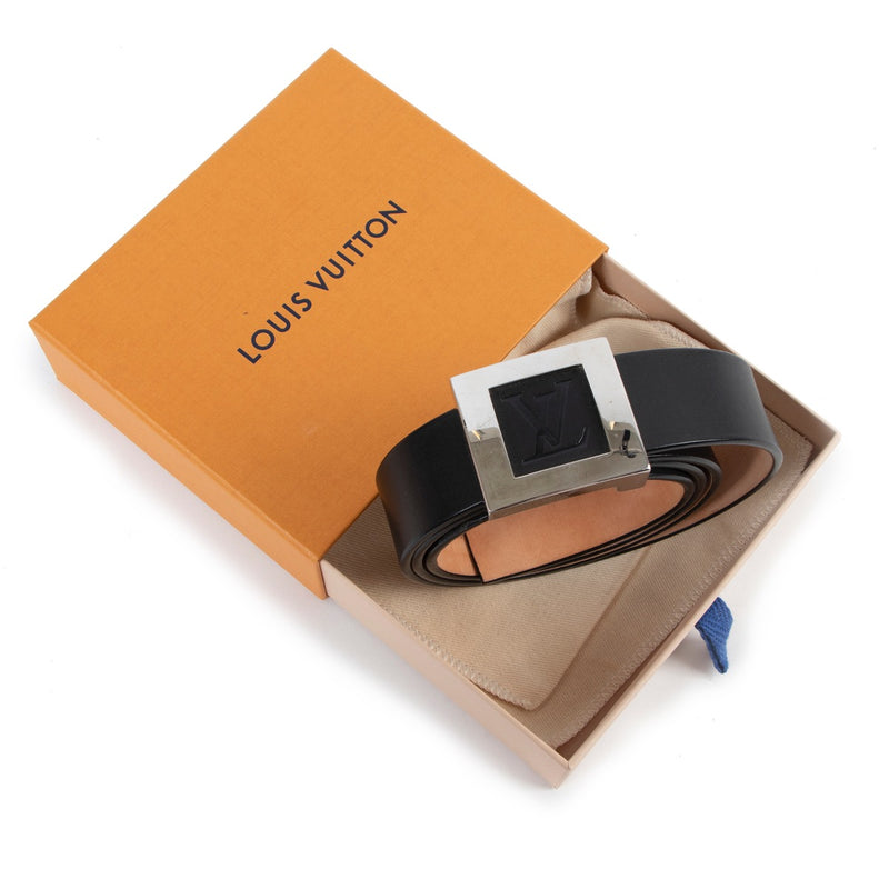 Shop safe online at Labellov in Antwerp this 100% authentic second hand Louis Vuitton Black Leather Belt - Size 90Shop safe online at Labellov in Antwerp this 100% authentic second hand Louis Vuitton Black Leather Belt - Size 90