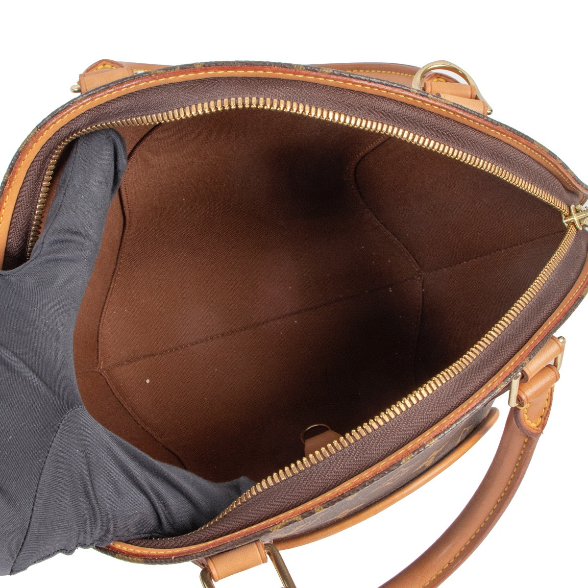 Shop safe online at Labellov in Antwerp this 100% authentic second hand Louis Vuitton Monogram Canvas Ellipse PM Top Handle