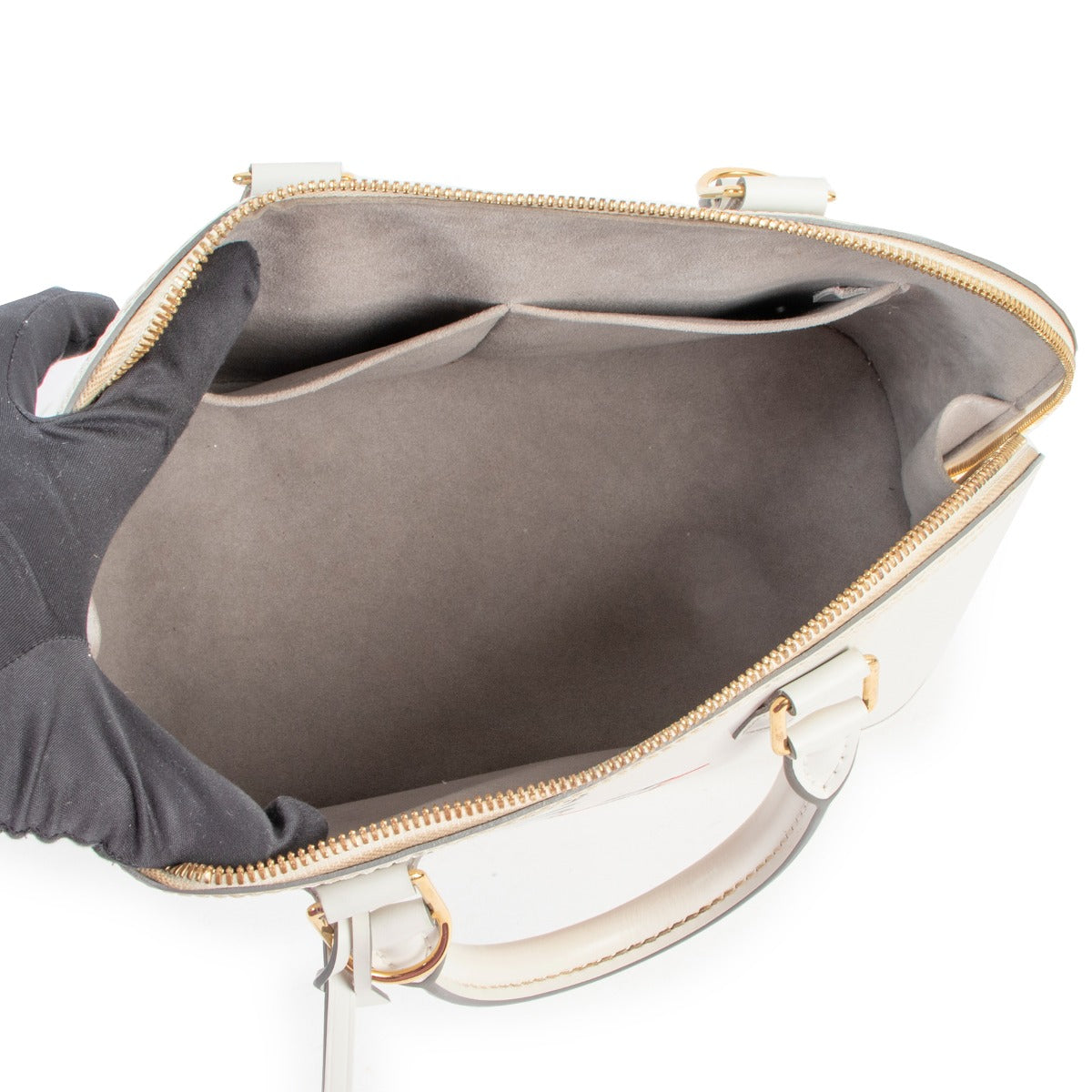 Louis Vuitton Fall/Winter 2015 Runway Alma PM Signature Blanc Limited Edition