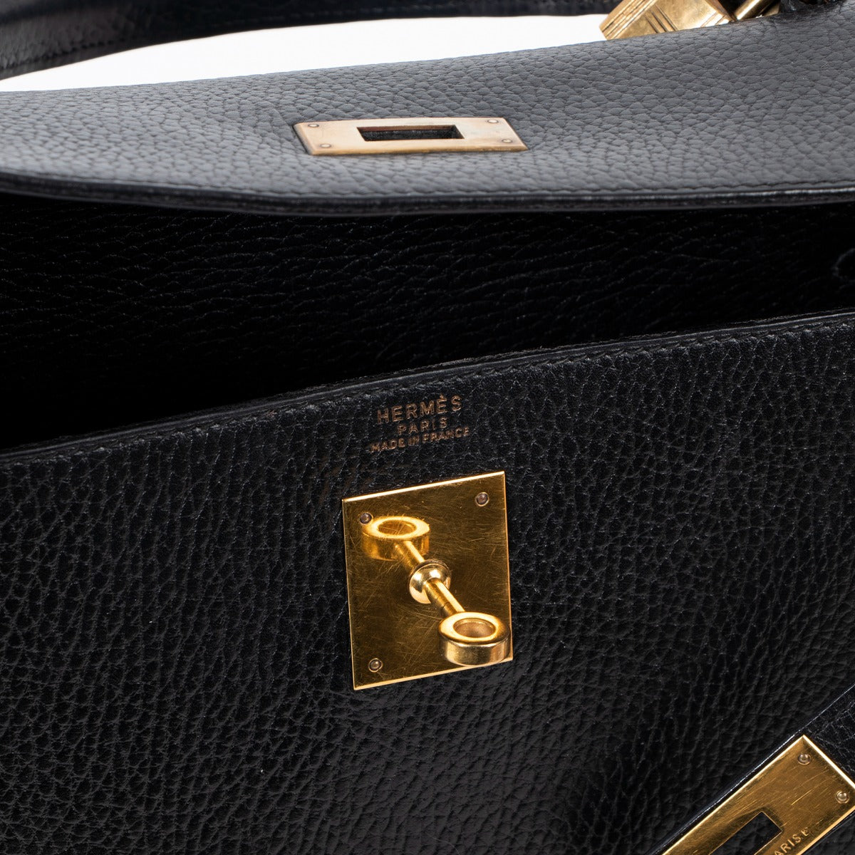 Hermès Vintage Kelly 32 Black Evergrain logo stamp