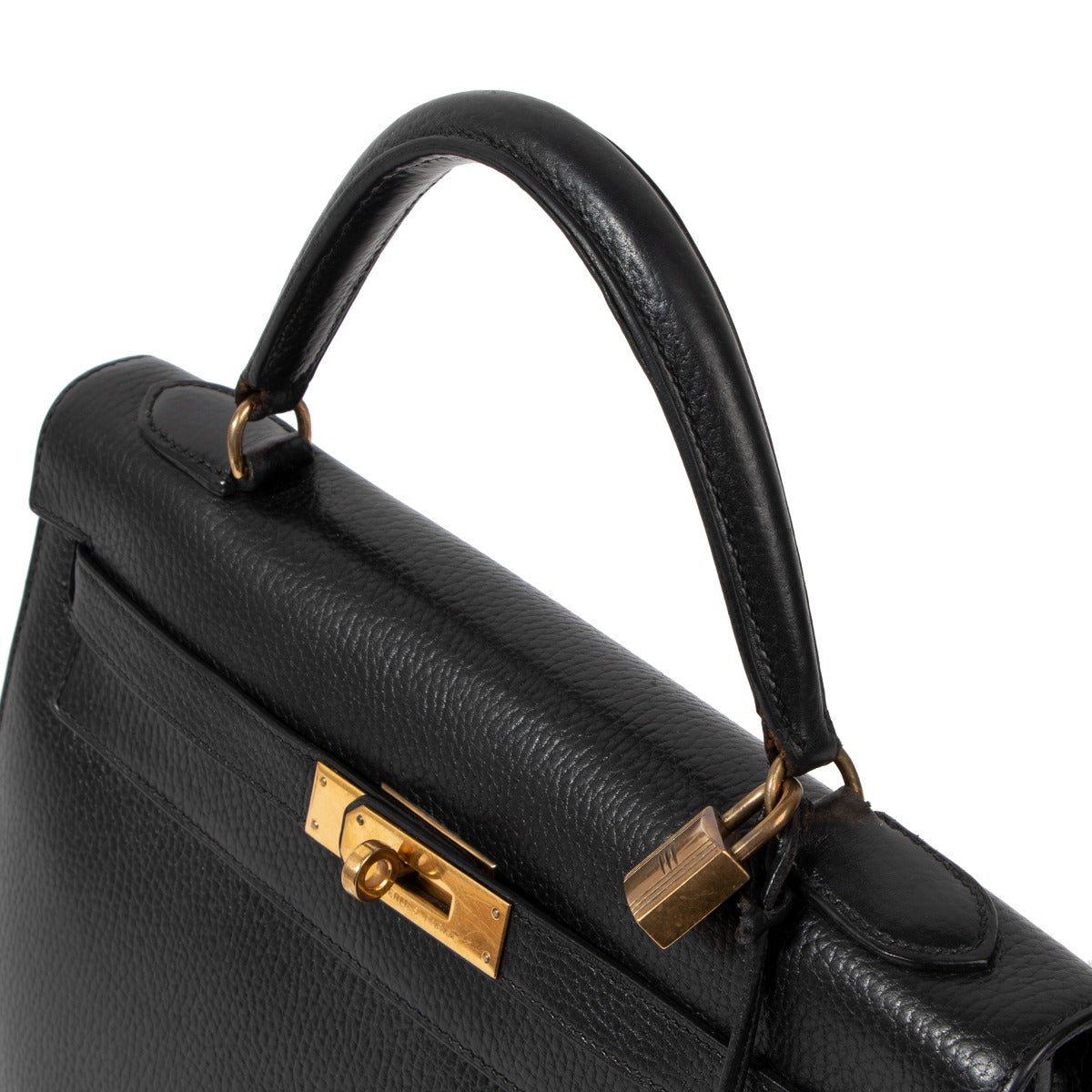 authentic second hand vintage designer luxury hermes kelly bag on labellov.com