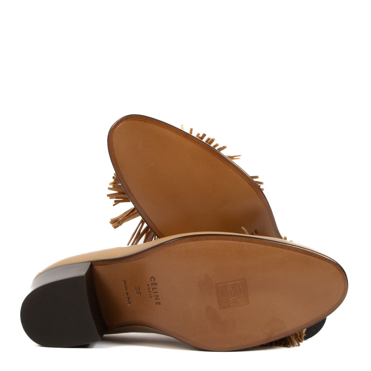 Shop safe online at Labellov in Antwerp, Brussels and Knokke this 100% authentic second hand Celine Bicolor Tassel Moccasin Loafers - size 38