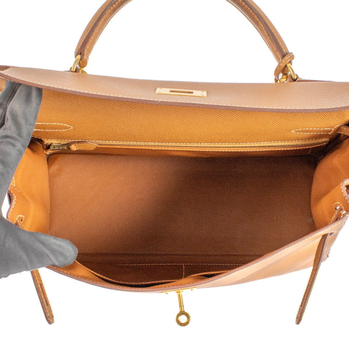 Hermès Vintage Kelly 32 Veau Grain Lisse Doré Bijouterie Dorée