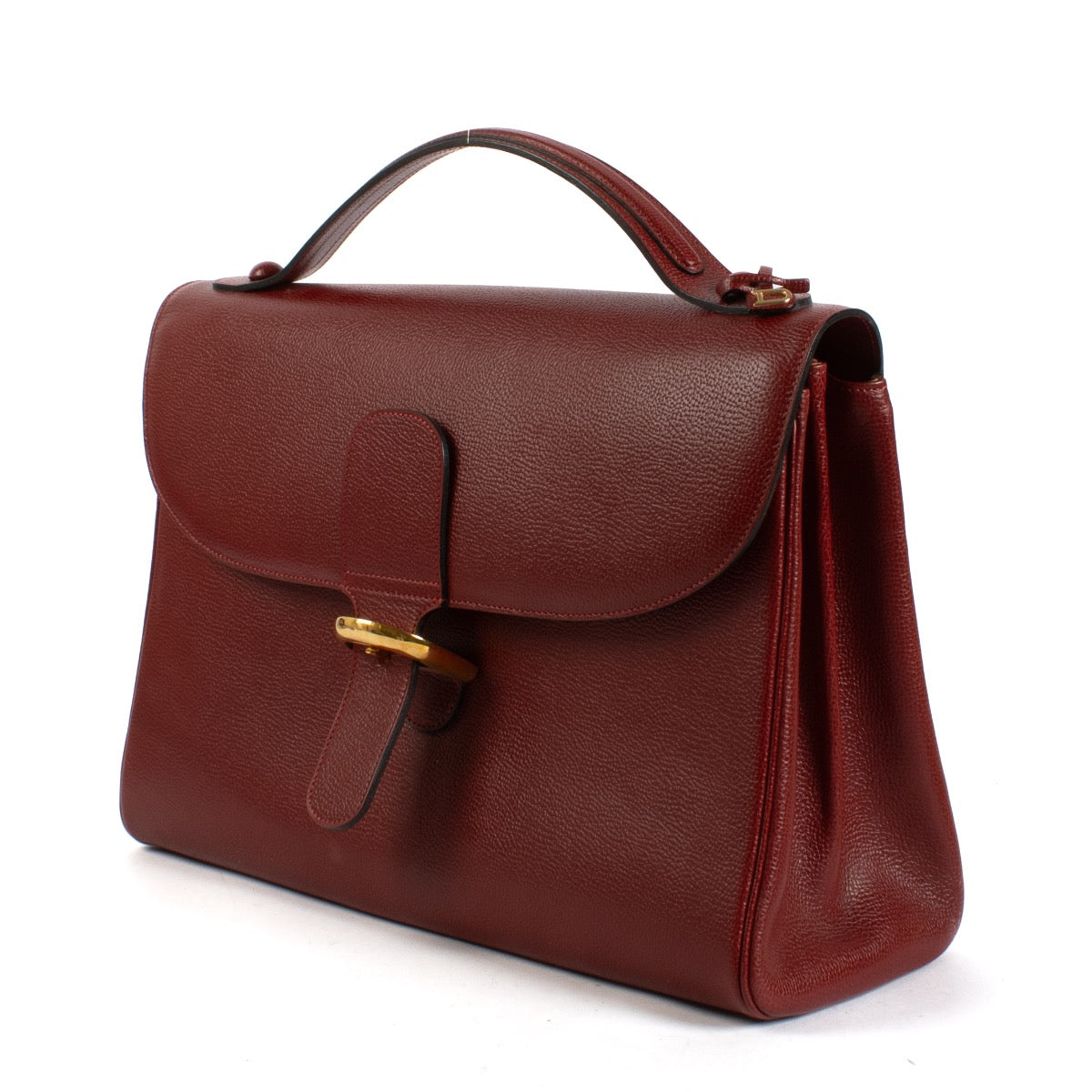 Shop safe online at Labellov in Antwerp, Brussels and Knokke this 100% authentic second hand Delvaux Red Leather Brillant Briefcase