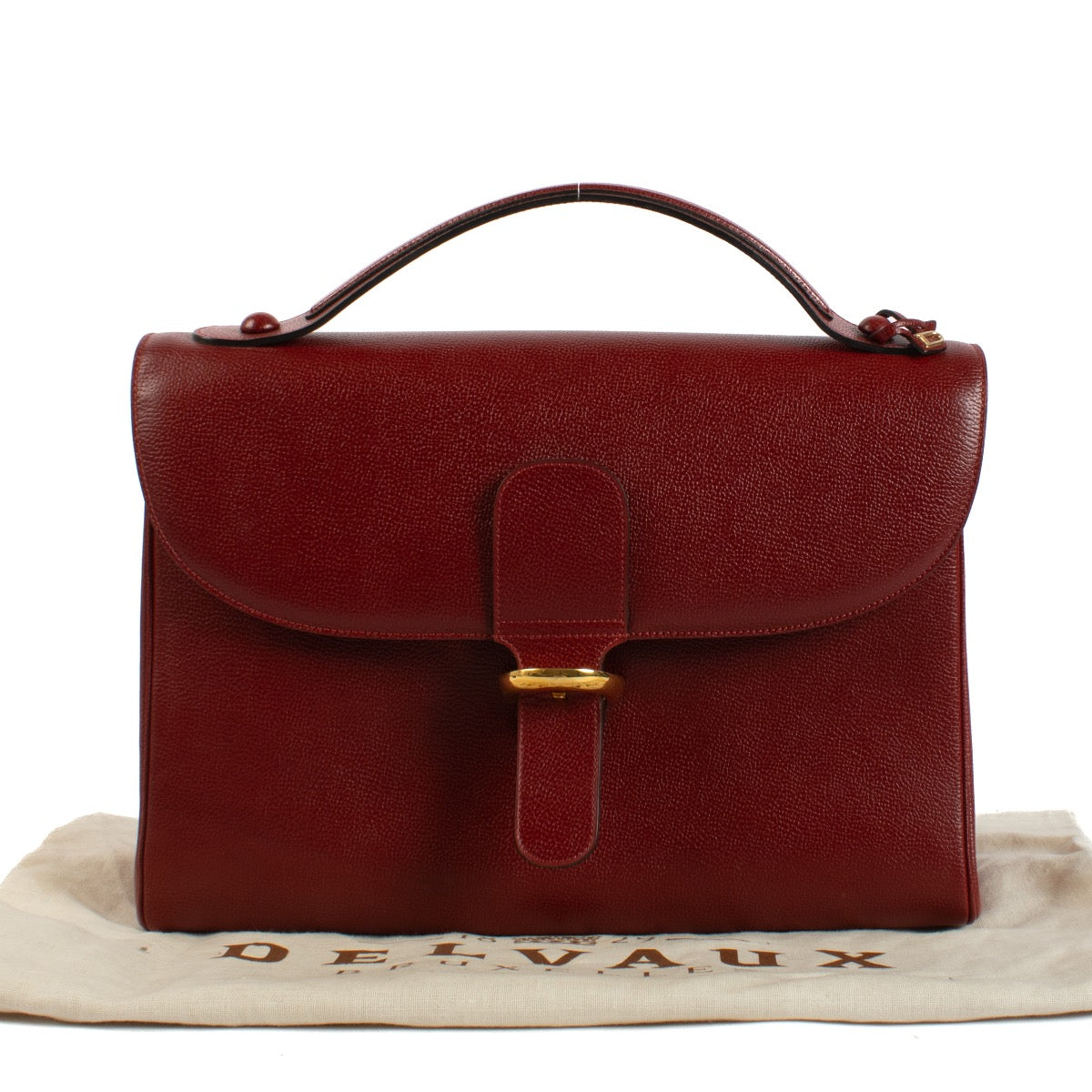Shop safe online at Labellov in Antwerp, Brussels and Knokke this 100% authentic second hand Delvaux Red Leather Brillant Briefcase