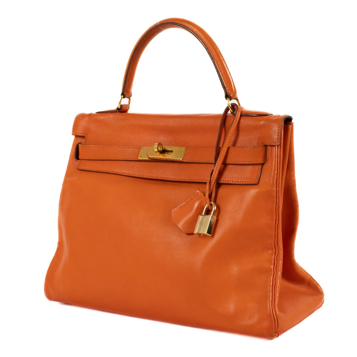 Shop safe online at Labellov in Antwerp, Brussels and Knokke this 100% authentic second hand Hermès Kelly 32 Orange Swift GHW